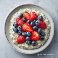Berry Overnight Oats: Make-Ahead