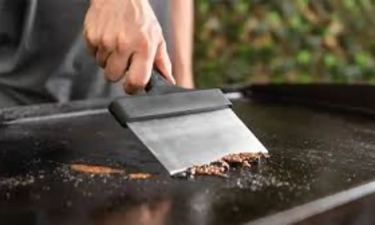 How to Remove Rust from Griddle : How to get a spotless surface